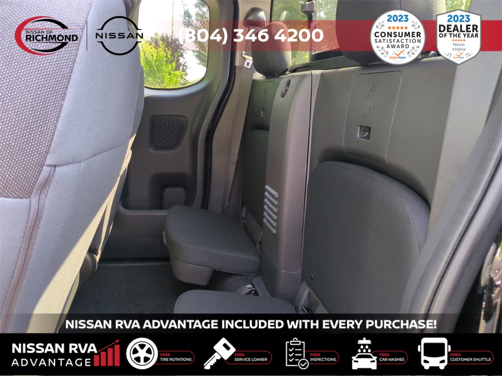 Vehicle image 11 of 28