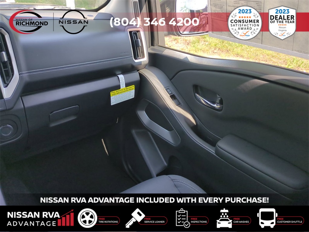 Vehicle image 27 of 28