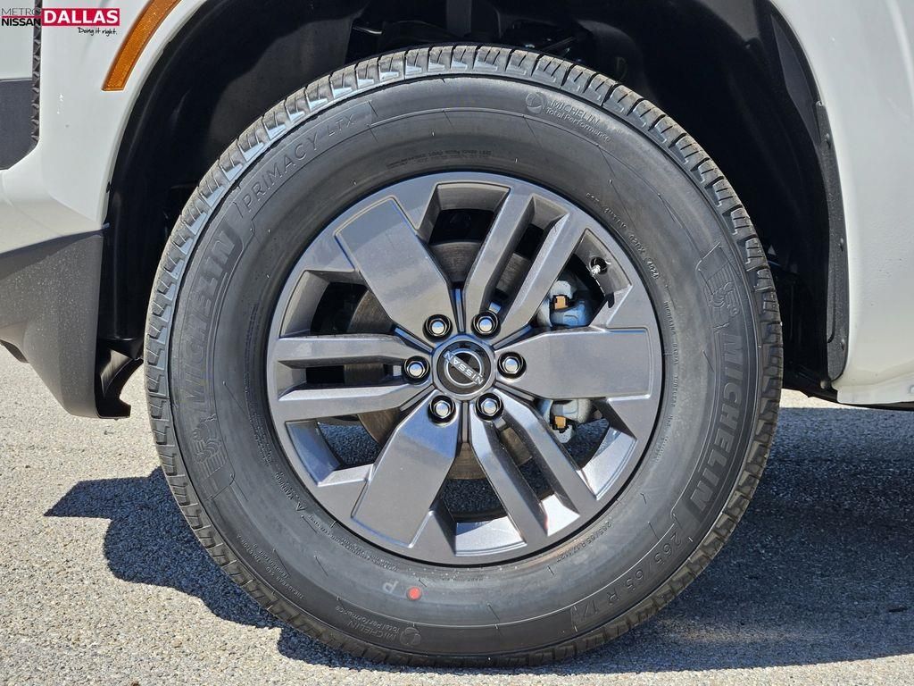 Vehicle image 6 of 22