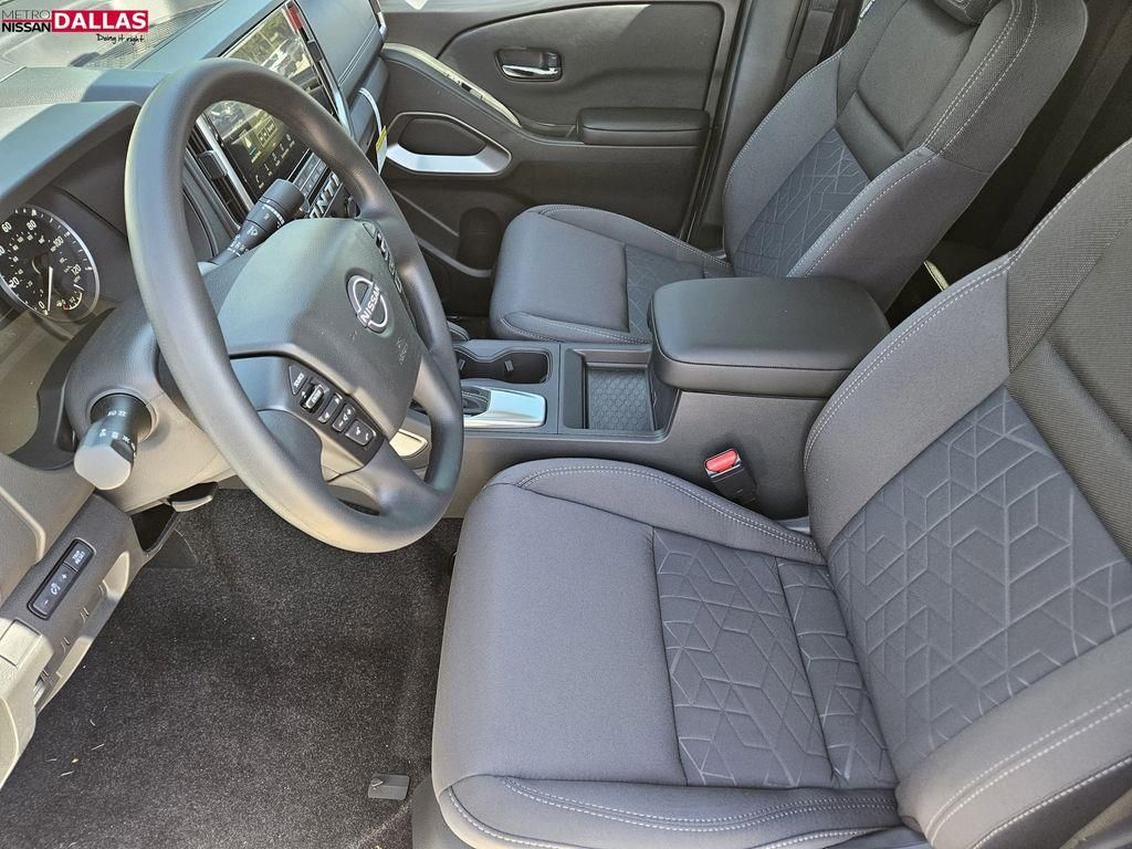 Vehicle image 11 of 22
