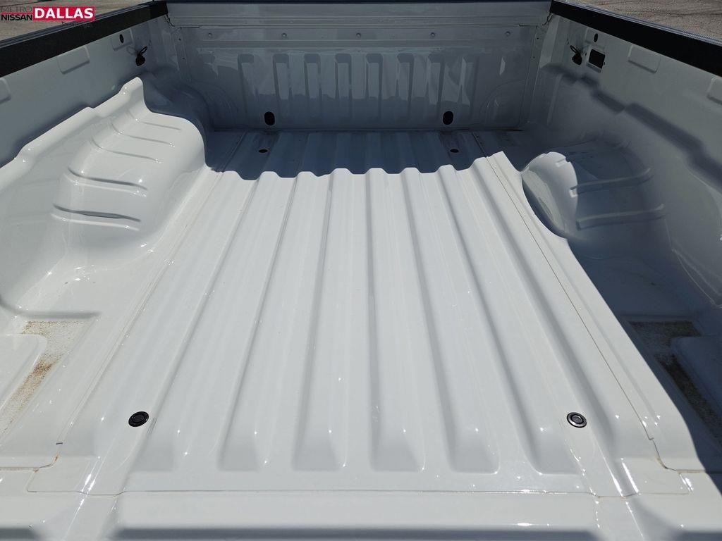 Vehicle image 8 of 22