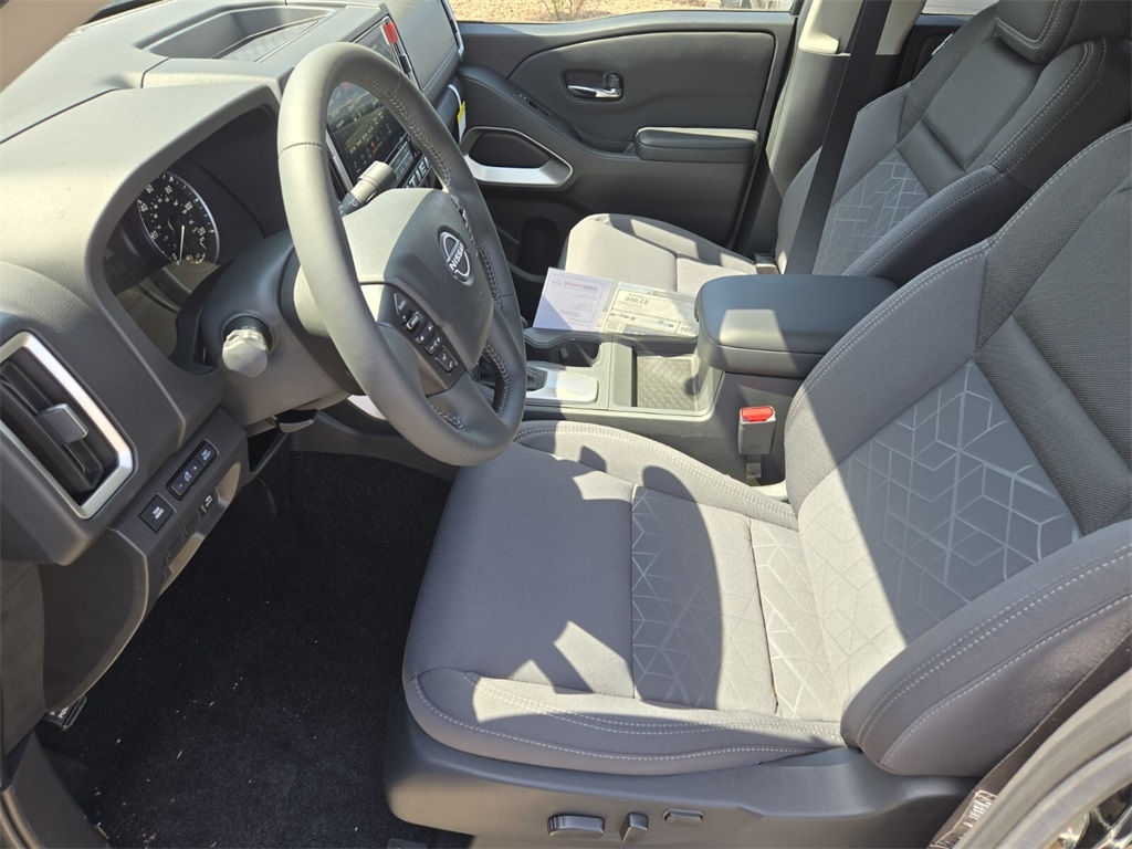 Vehicle image 6 of 13