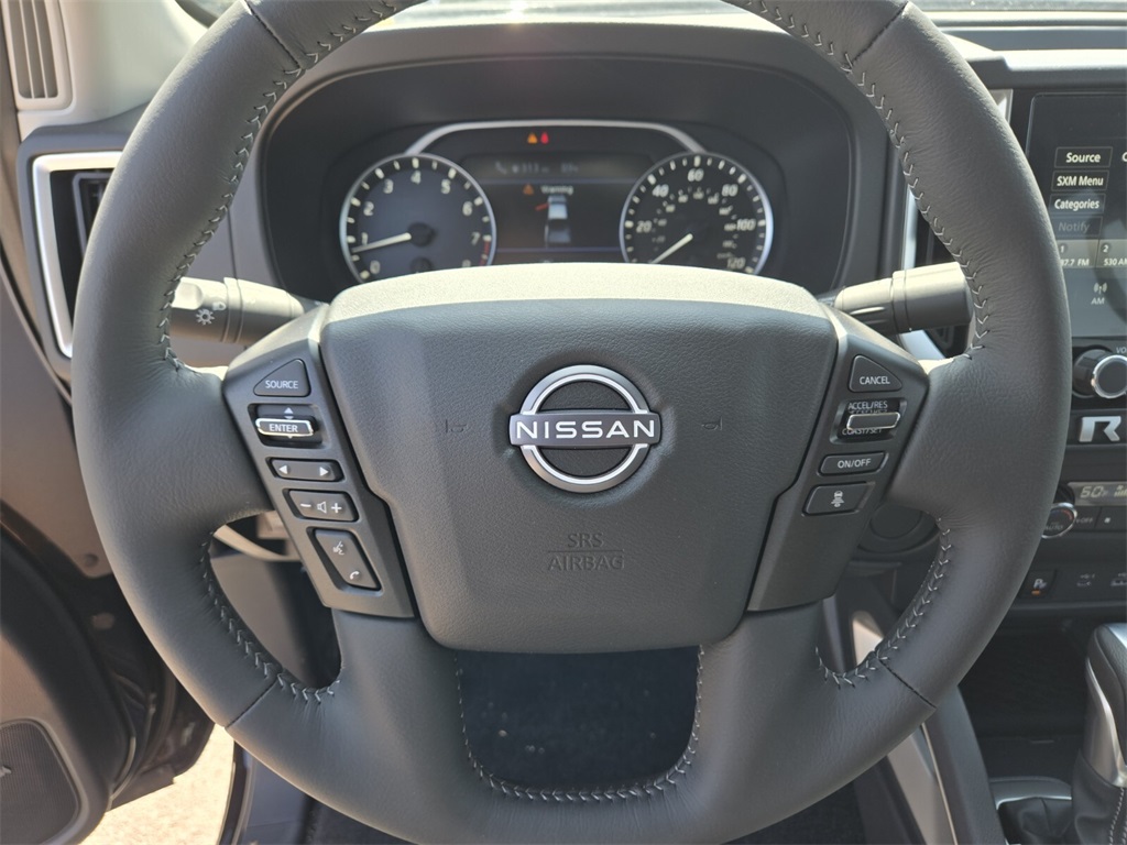 Vehicle image 10 of 13