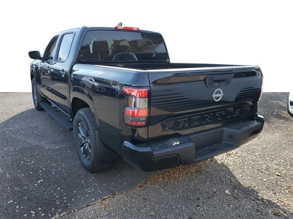 Vehicle image 4 of 9