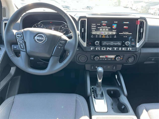 Vehicle image 13 of 34