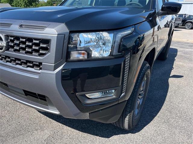 Vehicle image 28 of 34