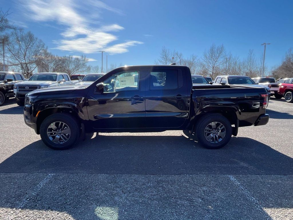 Vehicle image 8 of 34