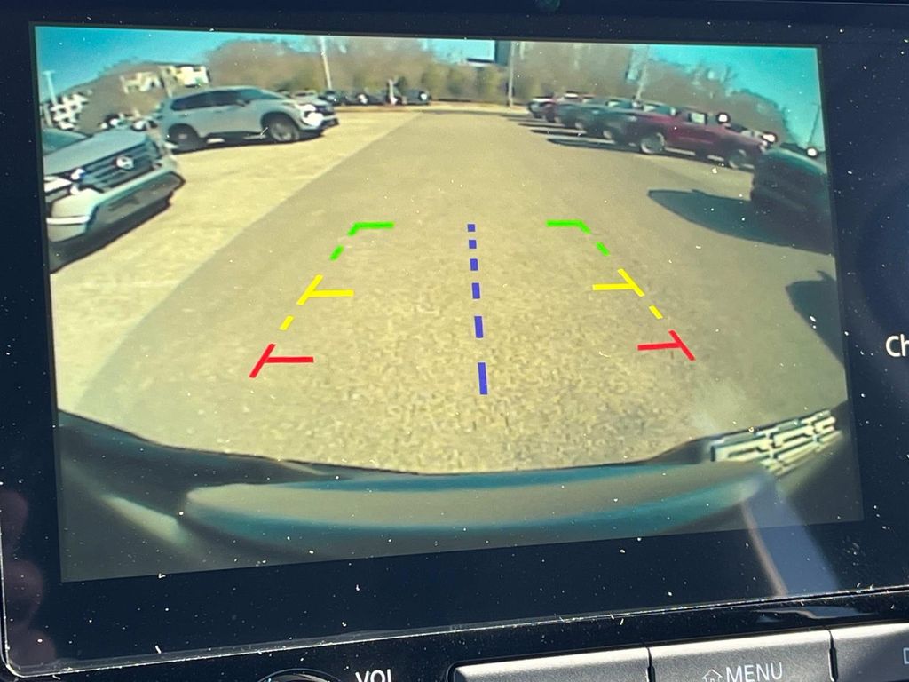 Vehicle image 31 of 34