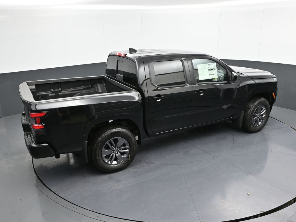 Vehicle image 16 of 32