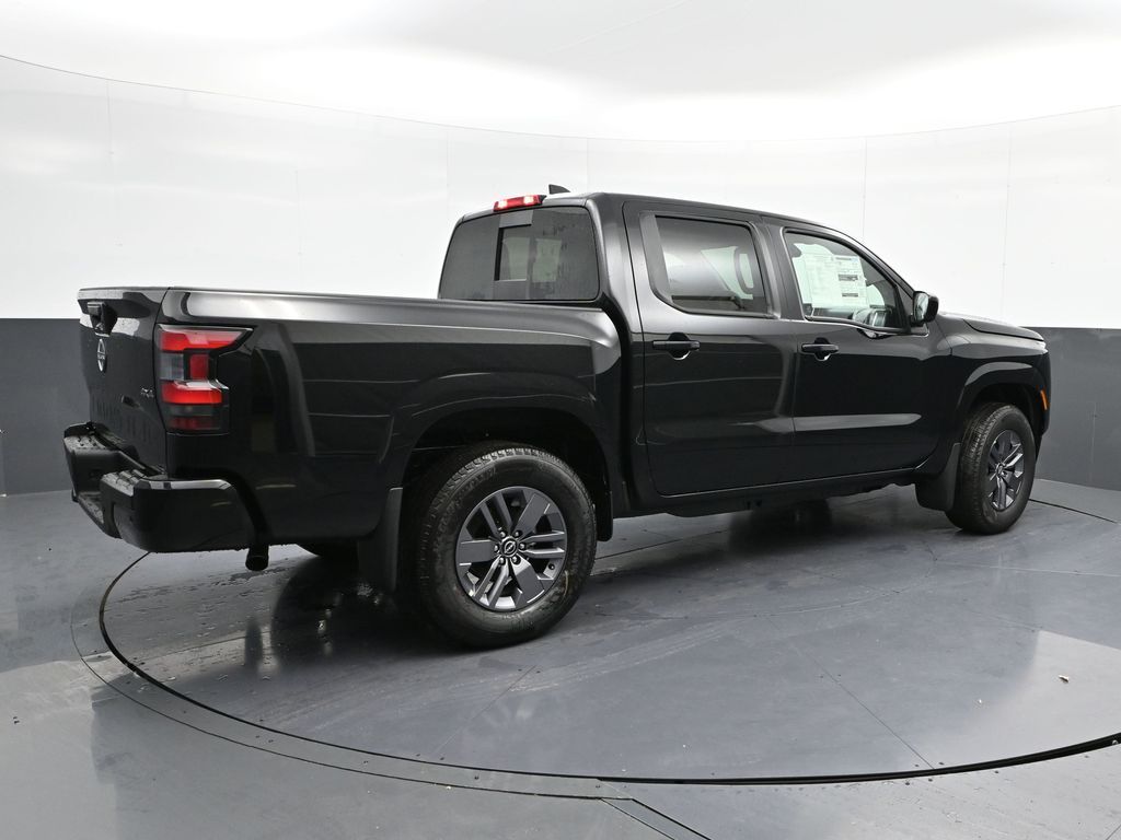 Vehicle image 15 of 32