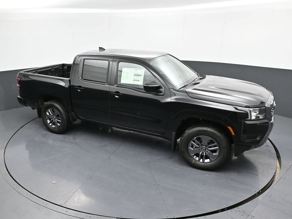 Vehicle image 8 of 32