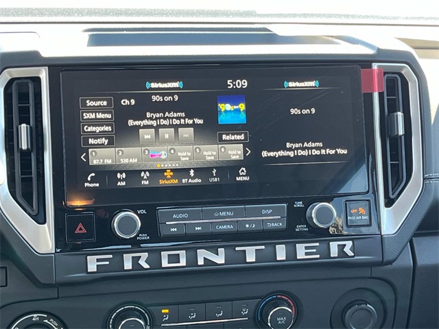 Vehicle image 15 of 33