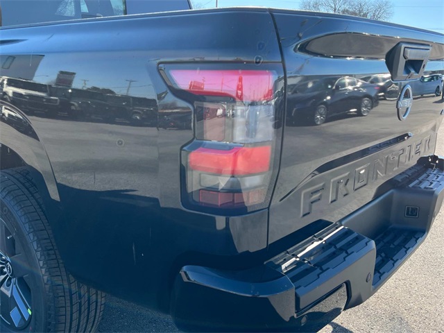 Vehicle image 10 of 33