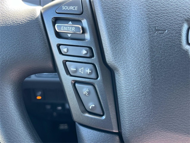 Vehicle image 26 of 33
