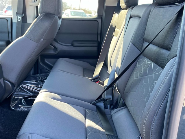 Vehicle image 20 of 33
