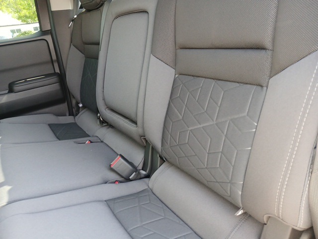 Vehicle image 15 of 71