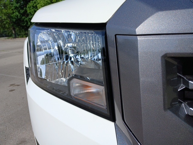 Vehicle image 35 of 71