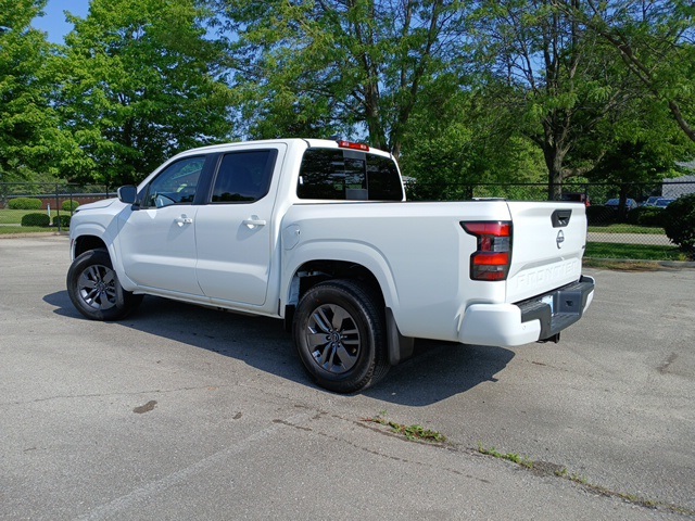 Vehicle image 9 of 71
