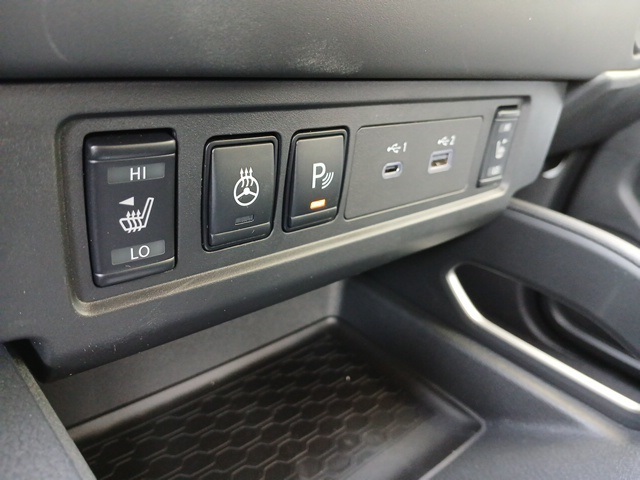 Vehicle image 49 of 71