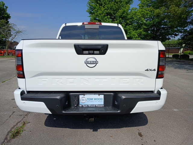 Vehicle image 8 of 71