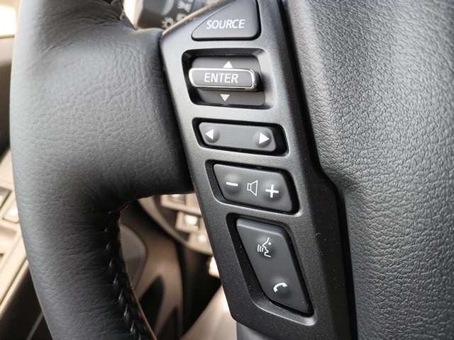 Vehicle image 40 of 71