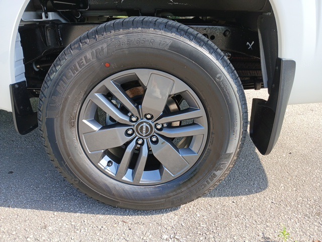 Vehicle image 11 of 71