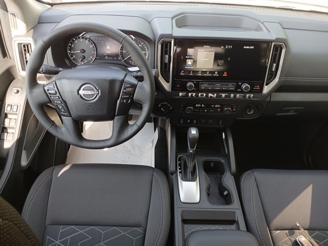 Vehicle image 21 of 71