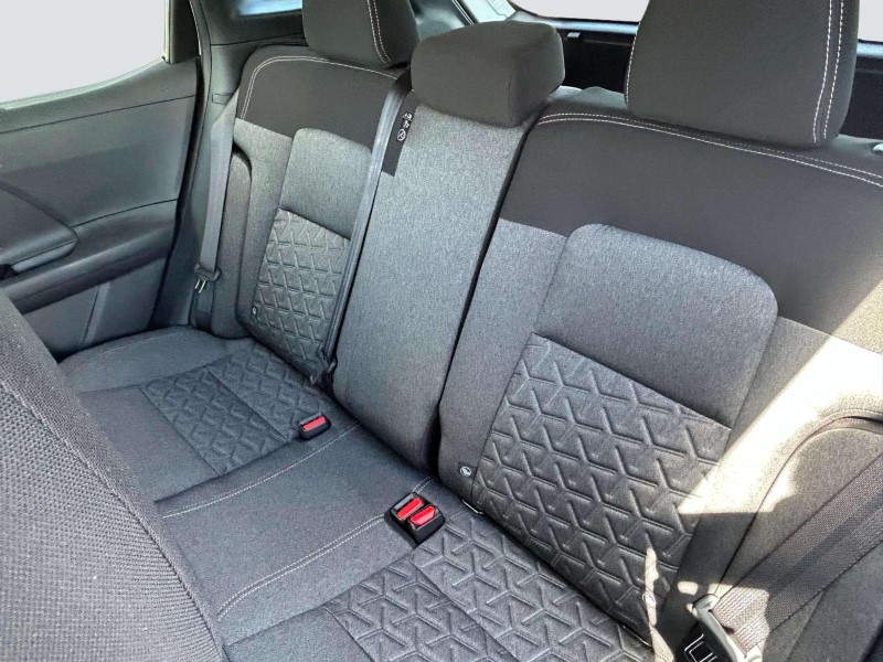 Vehicle image 19 of 24