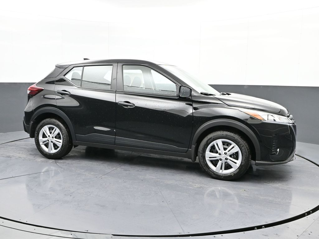Vehicle image 8 of 31