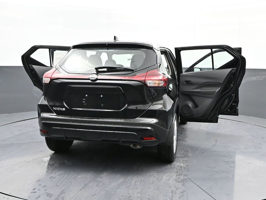 Vehicle image 13 of 31