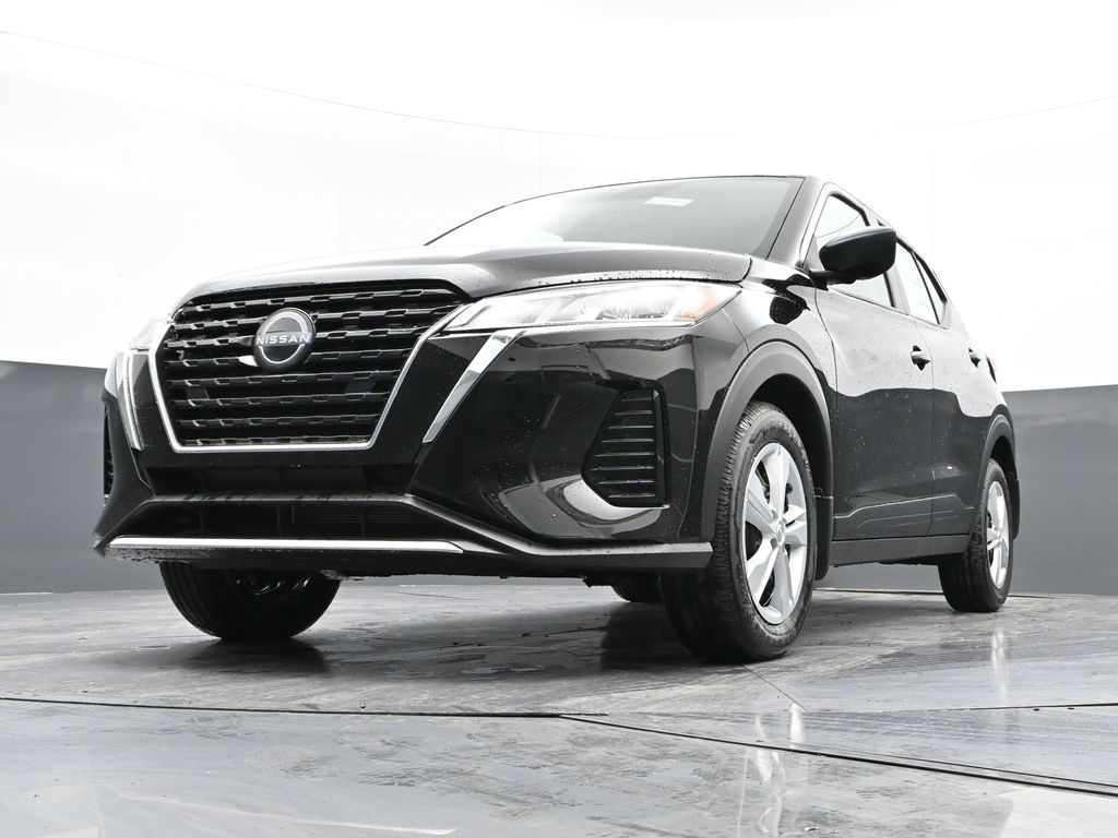 Vehicle image 2 of 31