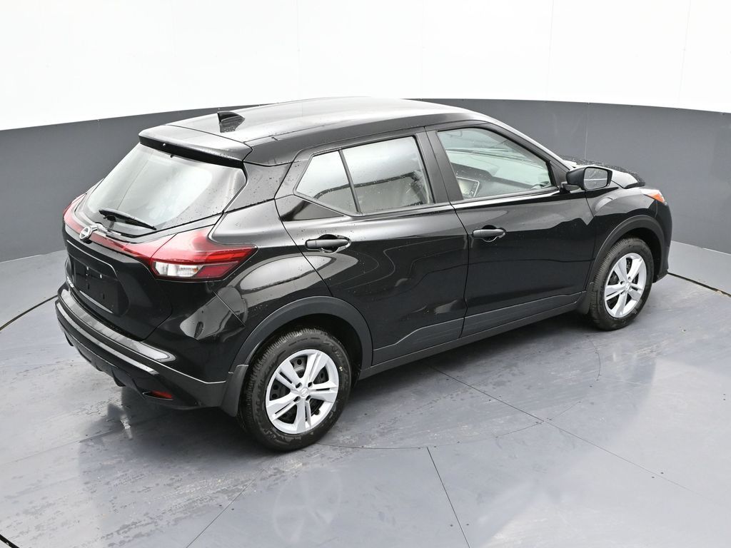 Vehicle image 15 of 31
