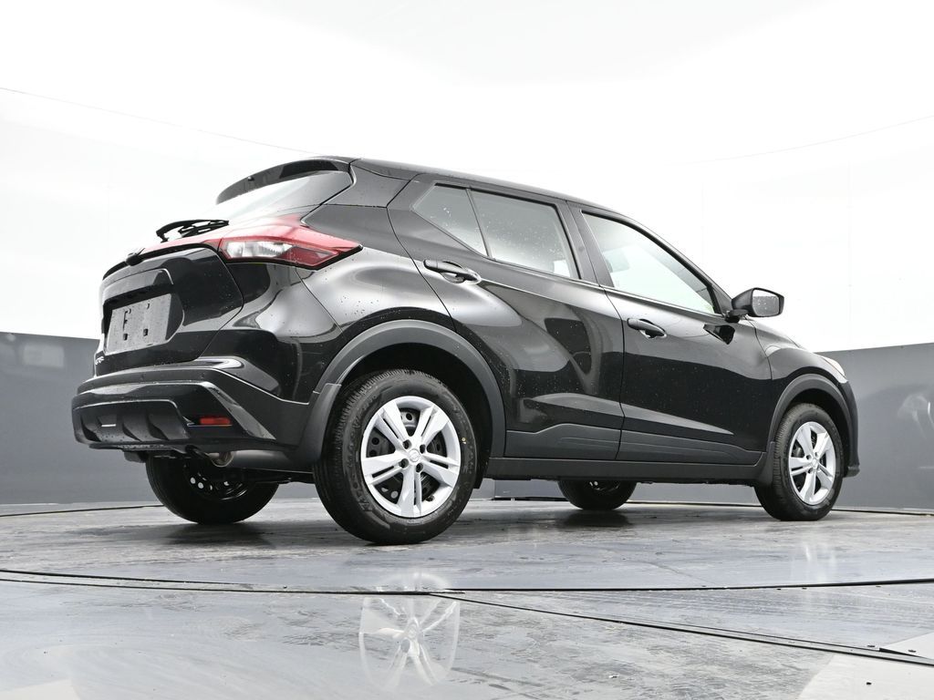 Vehicle image 16 of 31