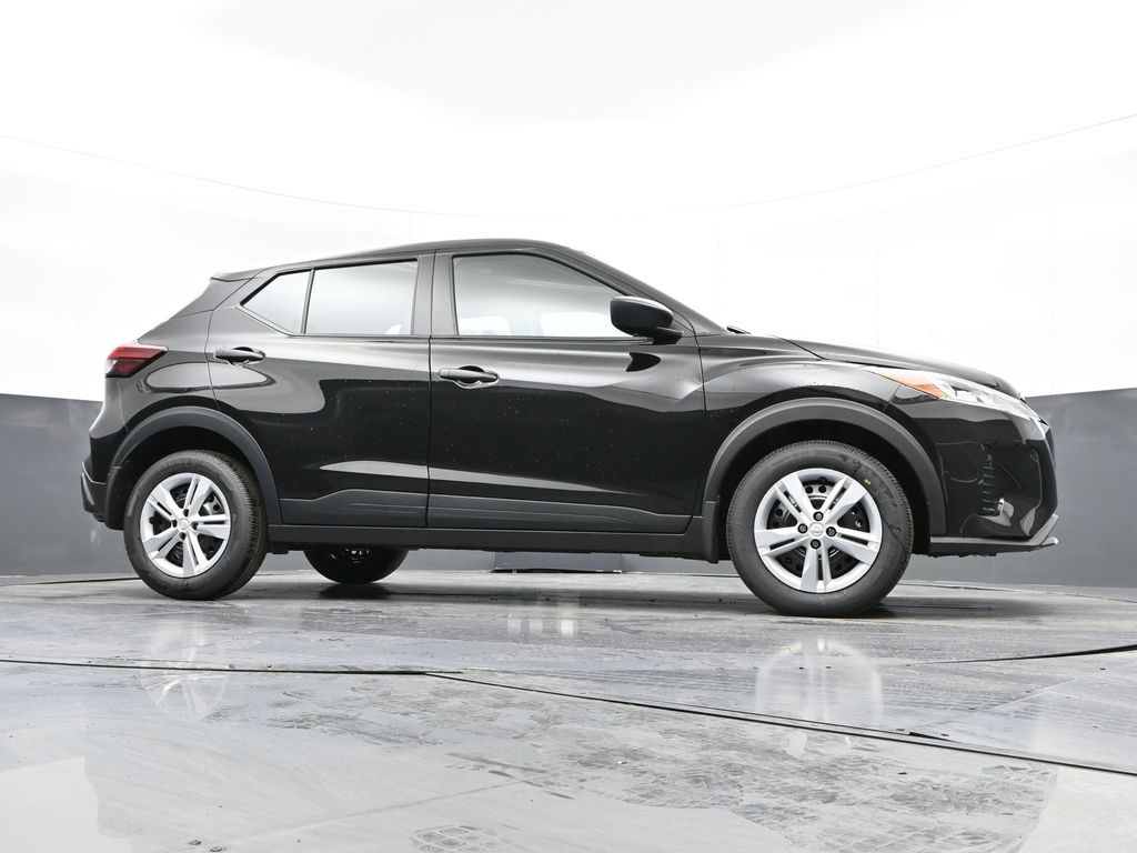Vehicle image 12 of 31