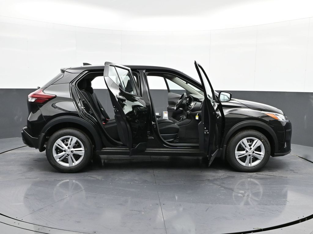 Vehicle image 11 of 31