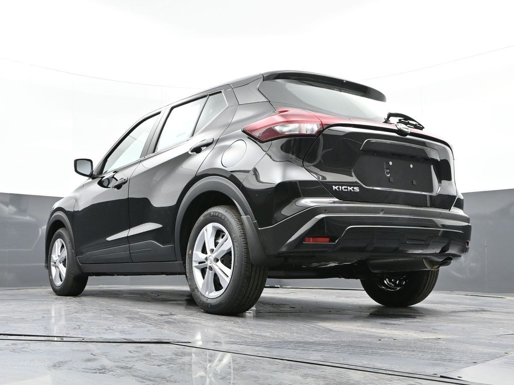 Vehicle image 25 of 31