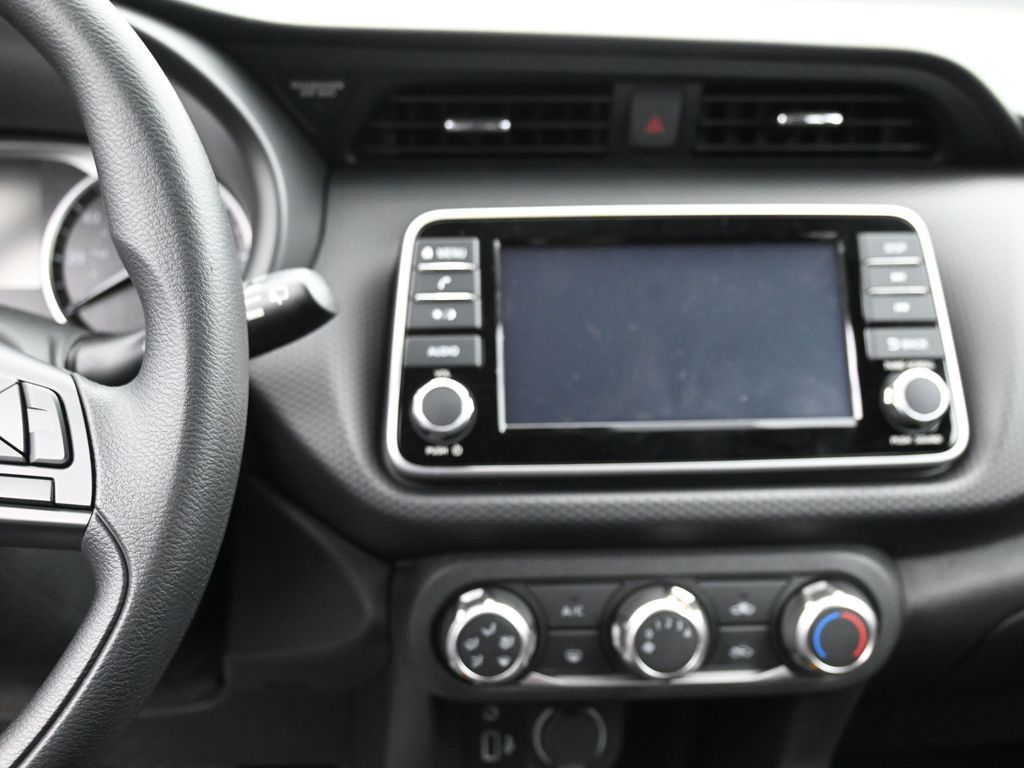 Vehicle image 30 of 31