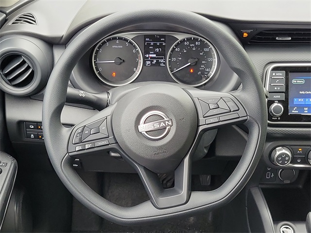 Vehicle image 25 of 26