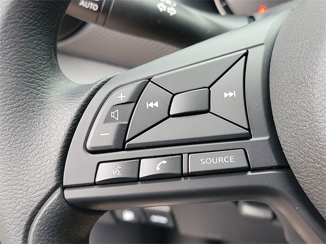 Vehicle image 22 of 26