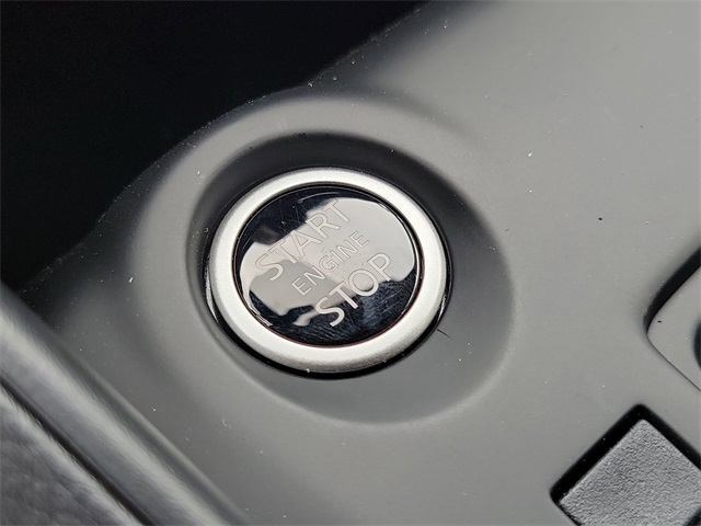 Vehicle image 20 of 26