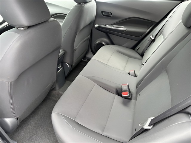 2025 Nissan Kicks Play S Image 7 of 24