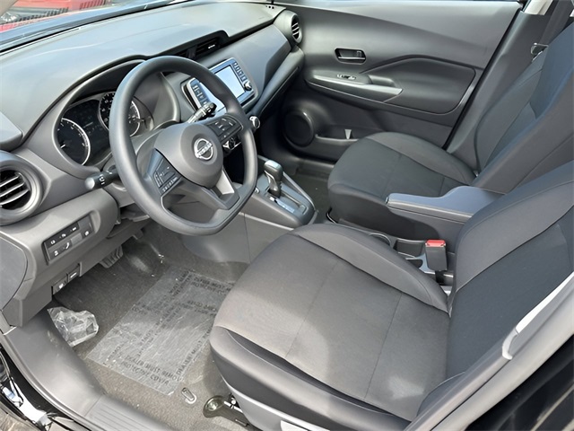 2025 Nissan Kicks Play S Image 9 of 24