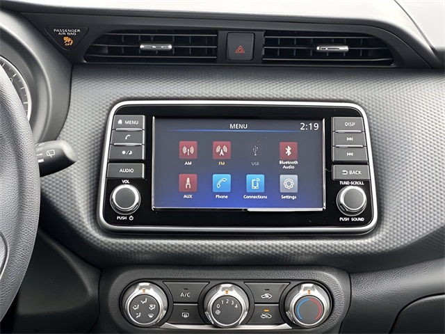 2025 Nissan Kicks Play S Image 16 of 24