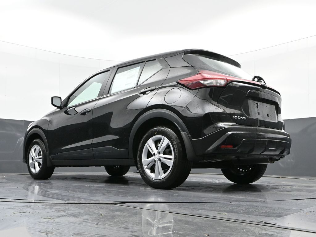 Vehicle image 25 of 31