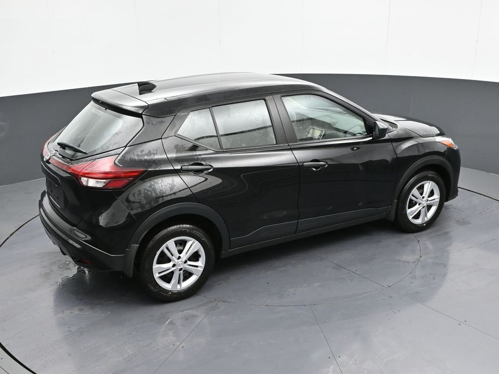 Vehicle image 17 of 31