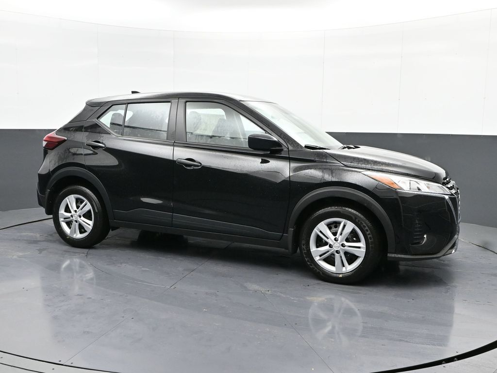Vehicle image 8 of 31