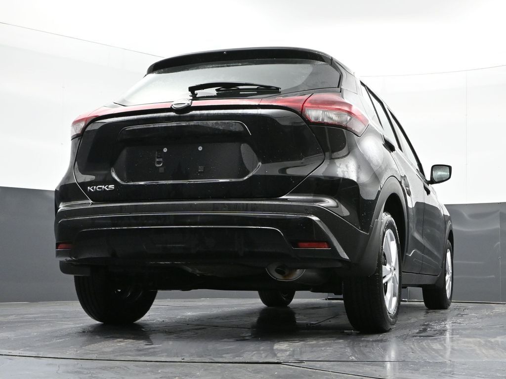Vehicle image 19 of 31