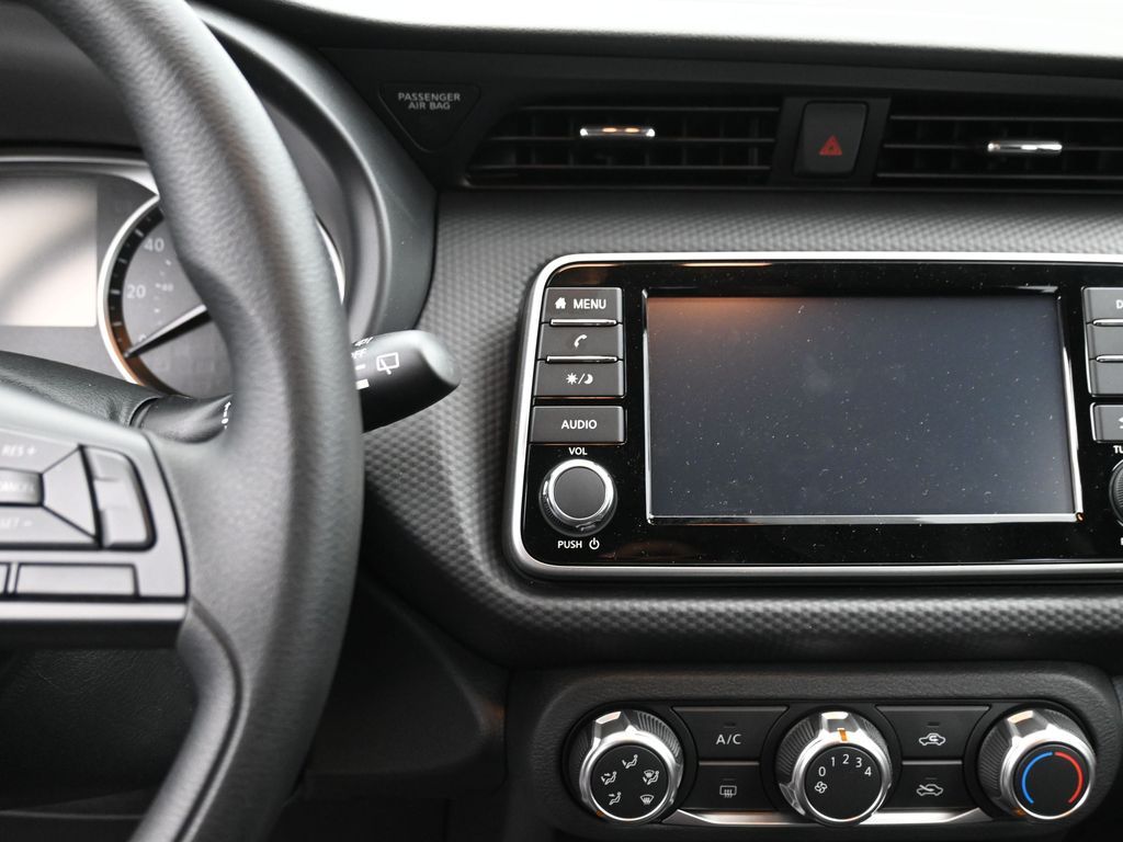 Vehicle image 26 of 27