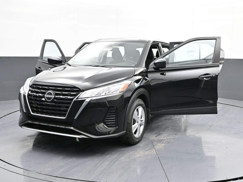 Vehicle image 4 of 27