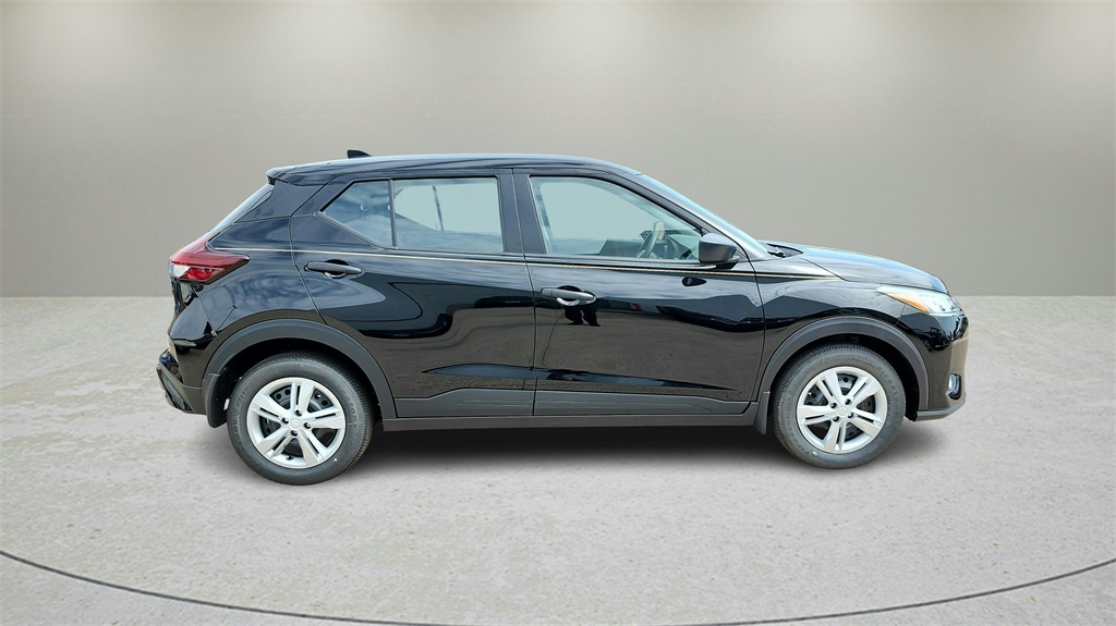Vehicle image 6 of 28